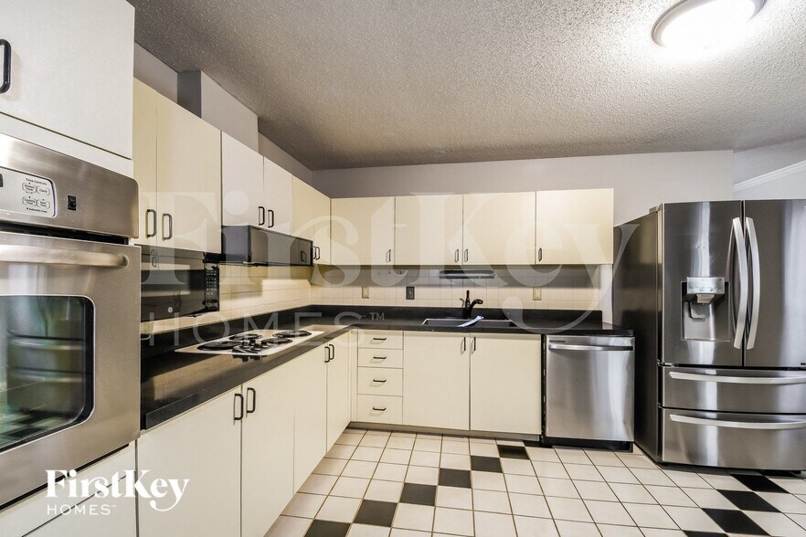 Building Photo - 612 Morewood Ct