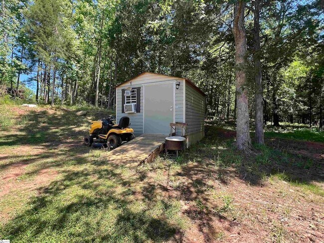 Building Photo - 103 Angler Dr