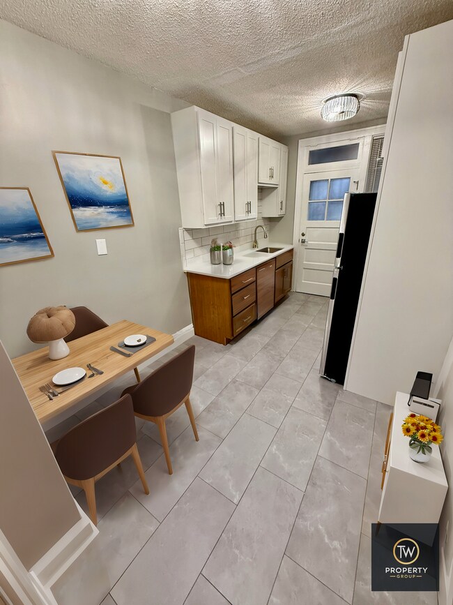 Building Photo - Hawthorne Place Apartments