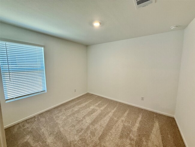 Building Photo - 31506 Pianella Ln