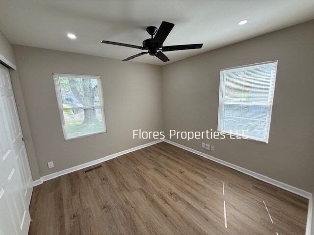 Building Photo - 1300 Evaline Dr