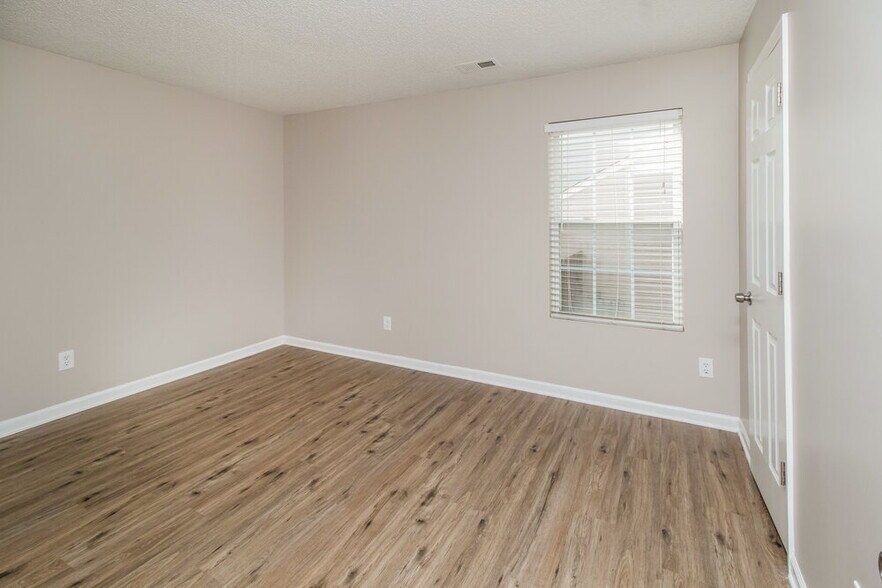 Building Photo - 5874 Mahogany Pl SW