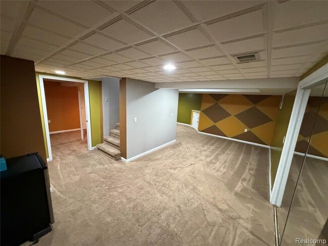 Building Photo - 39588 Squire Rd