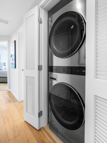 Building Photo - 1441 9th Ave