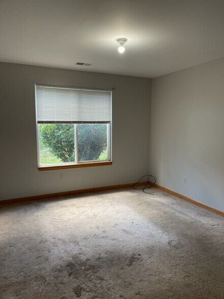 Building Photo - 24002 Wedgewood Cir