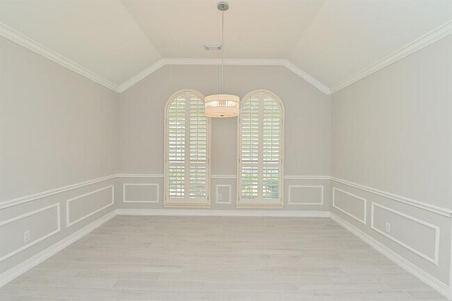 Building Photo - 14103 Owens Rd