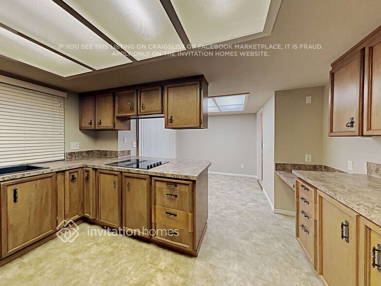 Building Photo - 7103 36th St W