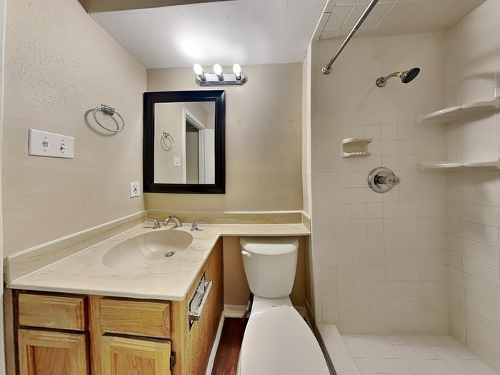 Building Photo - 209 Ripplewood Dr