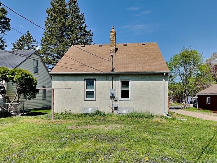 Building Photo - 1946 Cottage Ave E