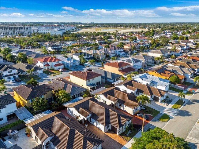 Building Photo - 9532 SW 154th Pl