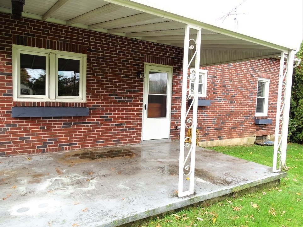 Building Photo - 160 Mechanic St