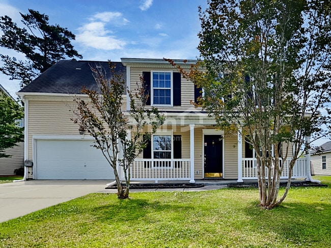 Building Photo - 423 Beverly Dr