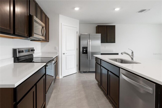 Building Photo - 4762 SW 88th Ln