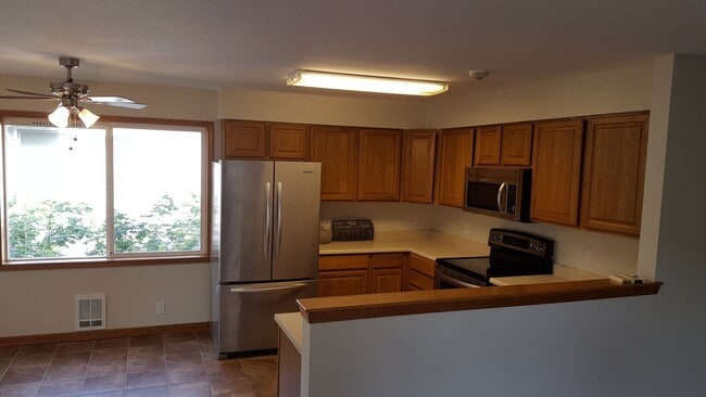 Building Photo - 2 Bedroom Condo in Cordata Neighborhood near WCC