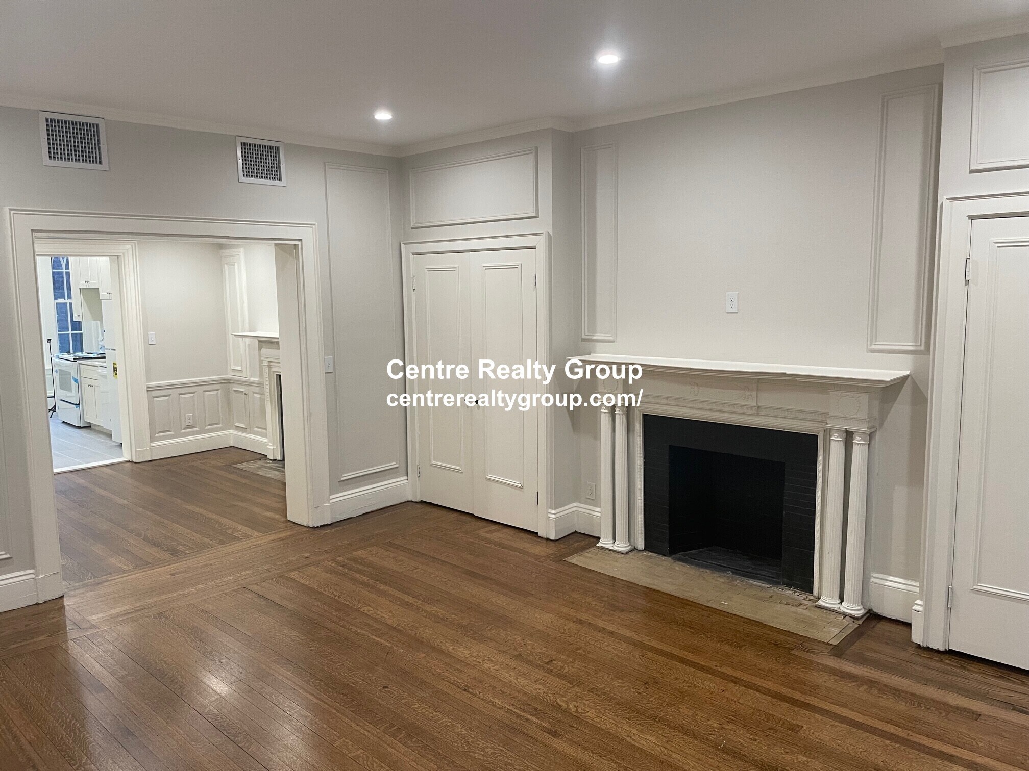 Building Photo - 1712 Beacon St