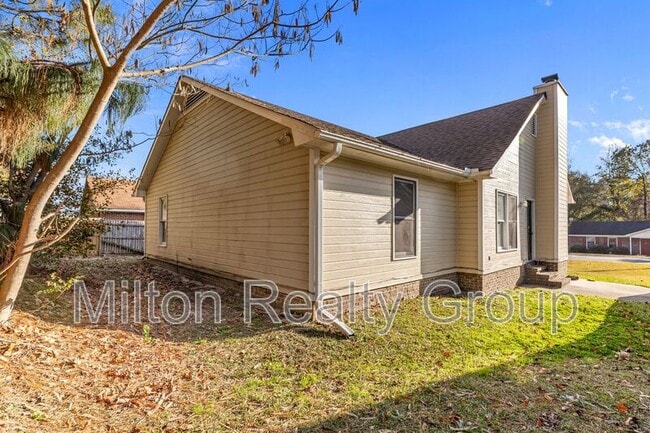 Building Photo - 1521 Kara Ct