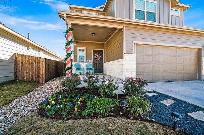 Building Photo - 205 La Dera Dr