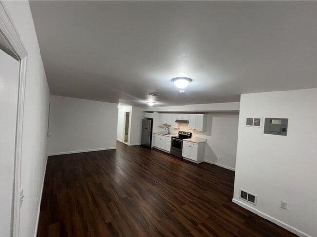 Building Photo - 290 Seaview Ave