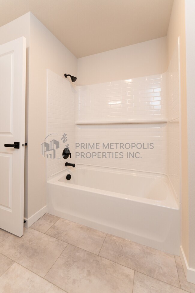 Building Photo - 16111 36th Ave W