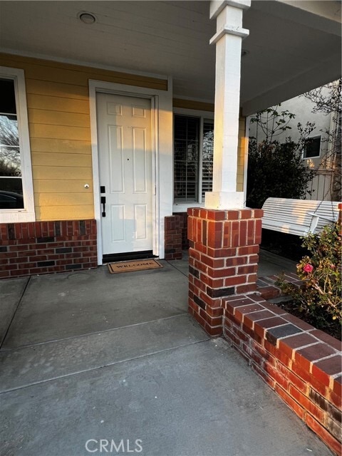 Building Photo - 15 Second St