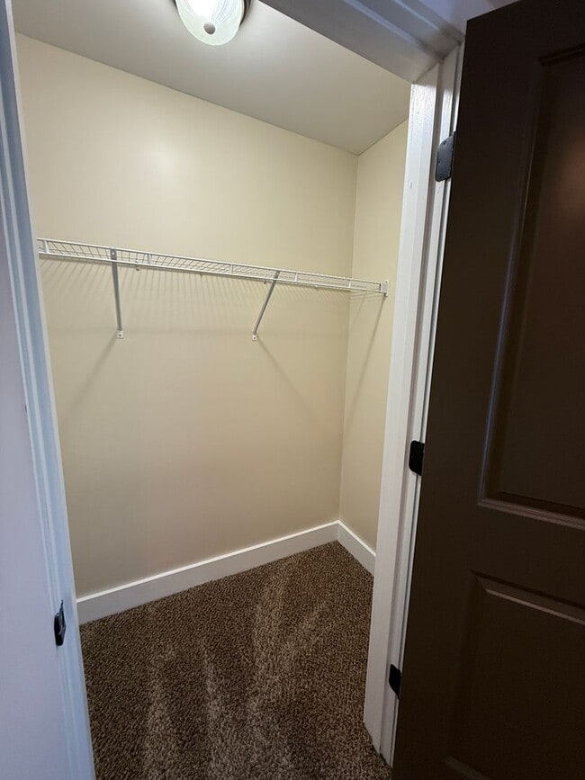 Building Photo - For Rent – 3 Bedroom, 2.5 Bath Home near M...