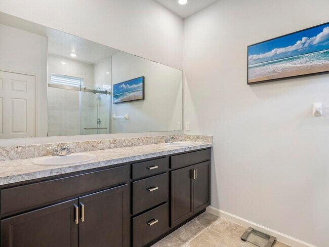 Building Photo - 12341 Arabella Dr