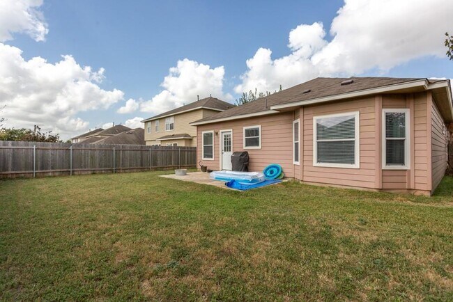 Building Photo - 2009 Blewett Dr