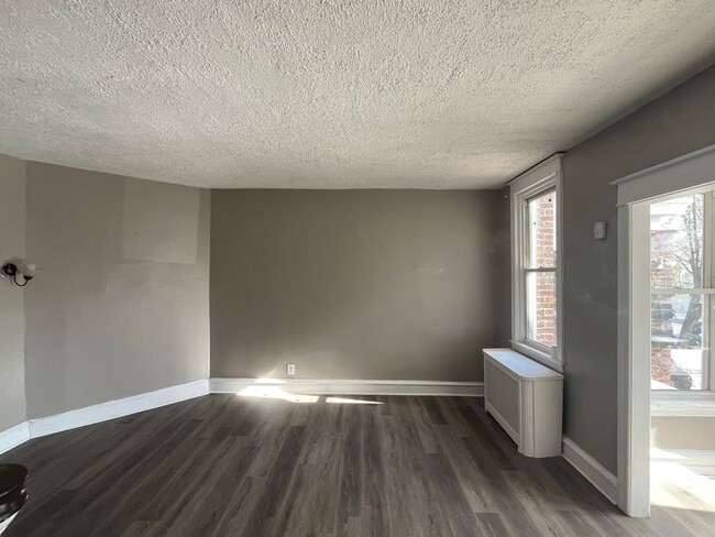 Building Photo - 3523 Ryan Ave