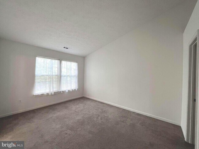 Building Photo - 7027 Cradlerock Farm Ct