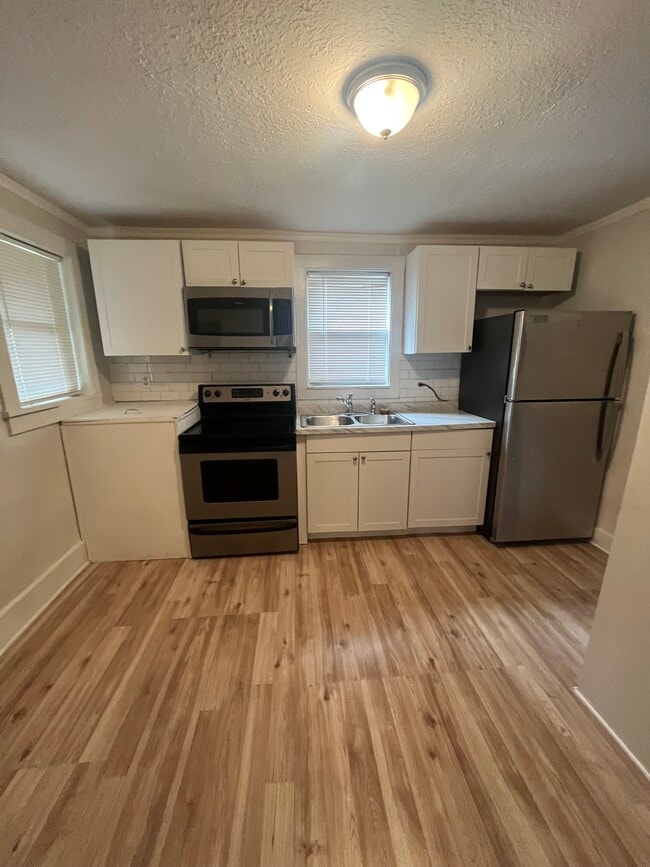 Building Photo - 1035 Maynard St