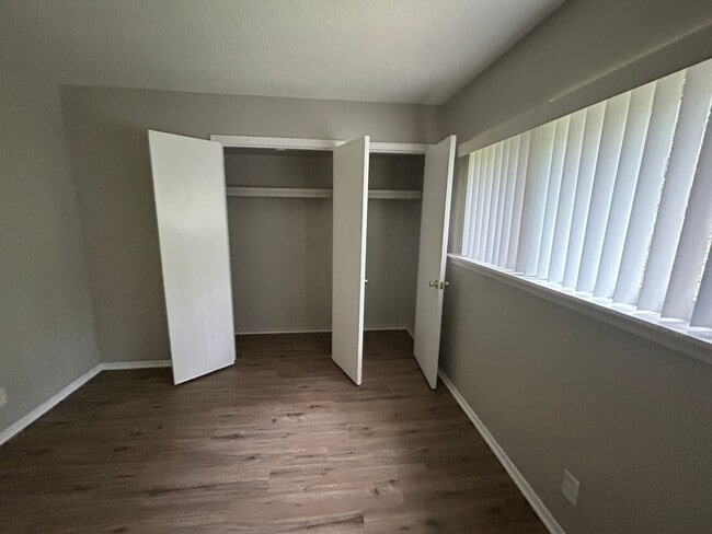 Building Photo - 5014 Flint Ridge Pl