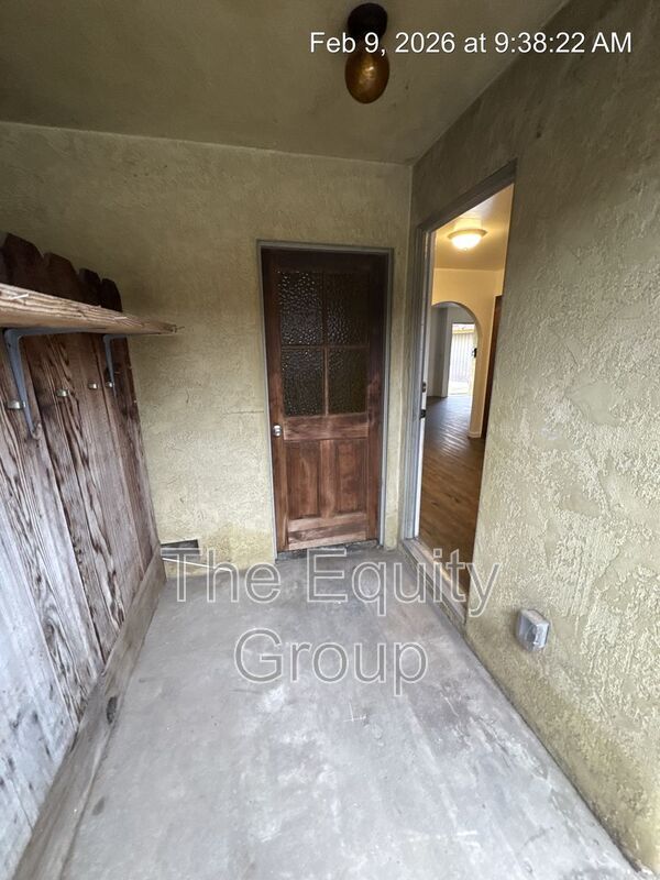 Building Photo - 3507 W Colonial Ave