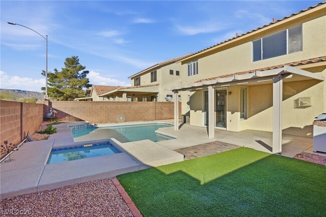 Building Photo - 10071 Lemon Valley Ave