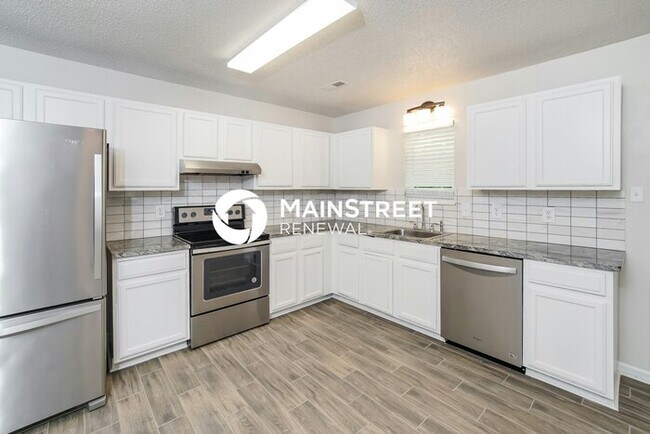 Building Photo - 3 Bedroom Pet-Friendly Home in MARYVILLE, ...