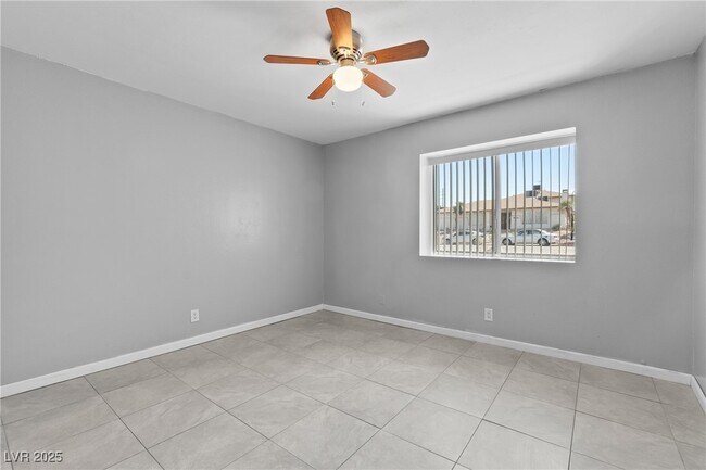 Building Photo - 2896 Klinger Cir