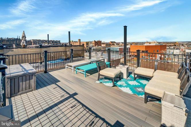 Building Photo - 3613 Fleet St