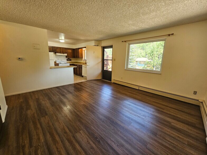 Building Photo - 10215 Ute Pass Ave