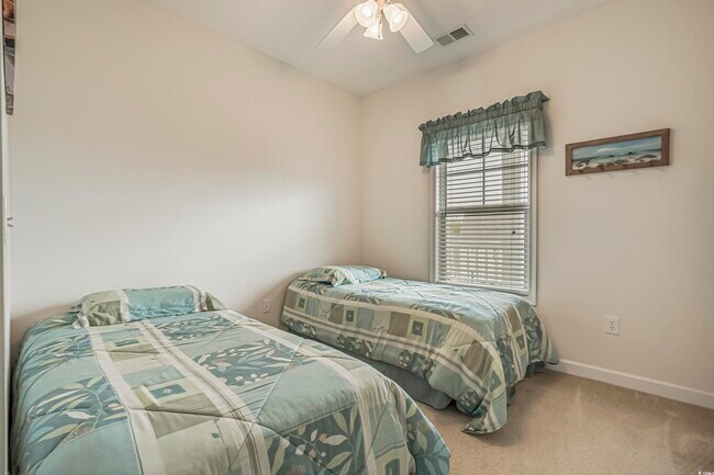 Building Photo - 500 Wickham Dr