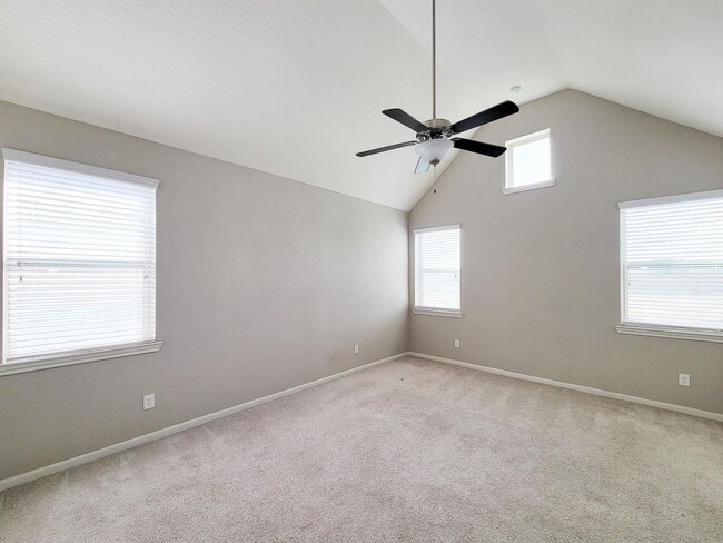 Building Photo - 219 Biltmore Loop