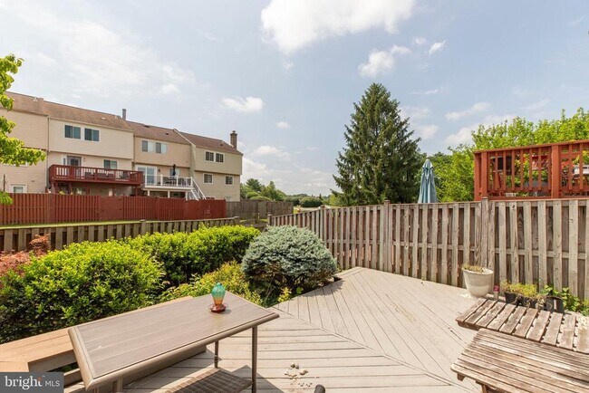 Building Photo - 3744 Keefer Ct