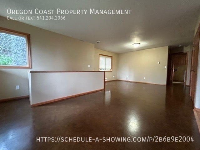 Building Photo - 7205 SW Burl Dr