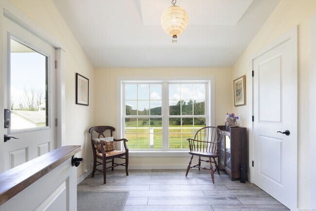 Building Photo - 41 Loon Meadow Dr