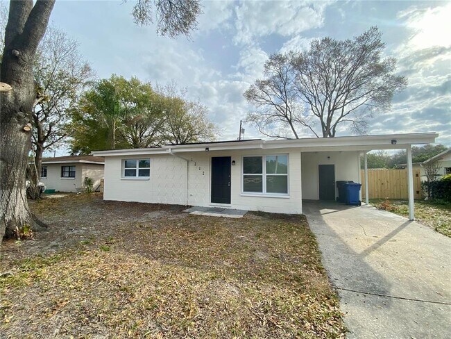 Building Photo - 1212 Windermere Way