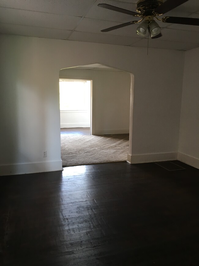 HW floor in Dining room - 3016 Jenny Lind St