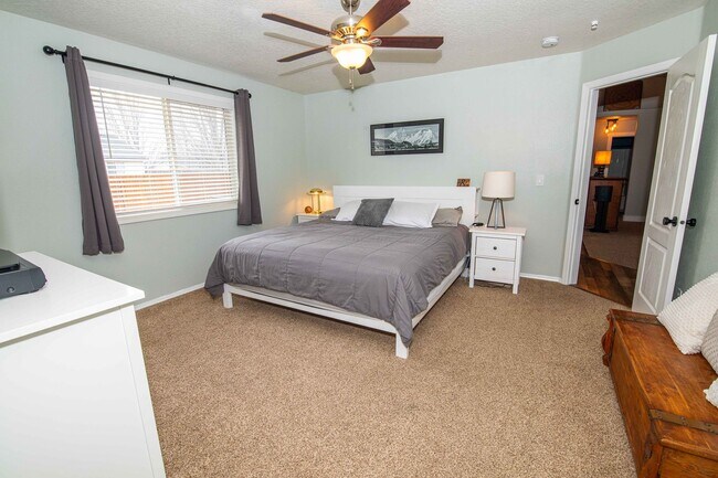 Building Photo - Beautiful Boise Home