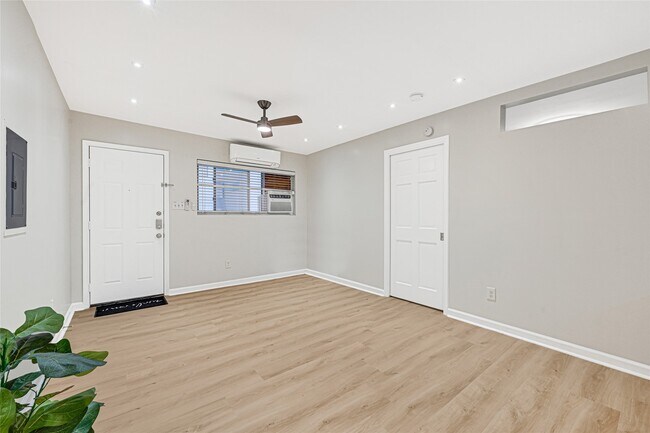 Building Photo - 1603 Welch St