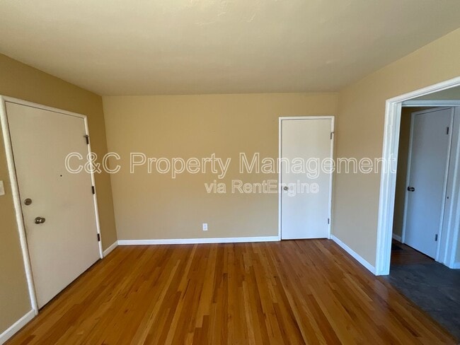 Building Photo - 738 N 5th St