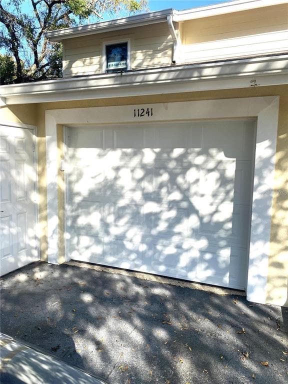 Building Photo - 11241 Cedar Hollow Ln