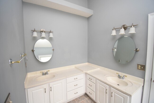 Building Photo - 4017 Atalaya Pl