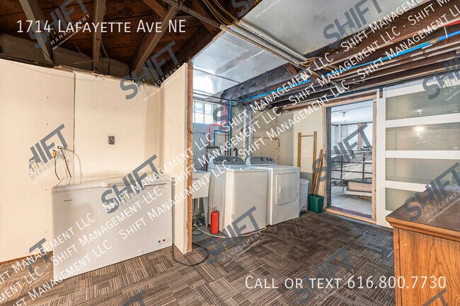 Building Photo - 1714 Lafayette Ave NE